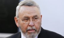 Почина Тони Мендес - вдъхновителят на филма "Арго"