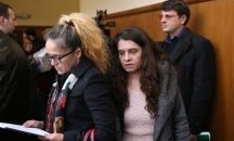 Експертиза ще покаже дали друг е писал в тефтерчето на бившата кметица на "Младост"