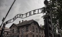 Холандските железници ще платят милиони на жертви от Холокоста