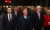 Станишев: Който се опитва да прави окопи между БСП и ПЕС, стреля в крака си