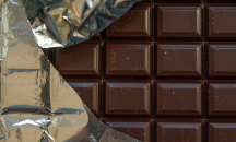 Мирисането на шоколад помага да се откажат цигарите