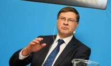 Валдис Домбровскис се кандидатира за евродепутат