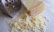 Защо пармезанът не е като другите сирена?