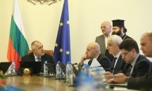 Кабинетът отпуска 5 млн. лева за заплати в Светия синод