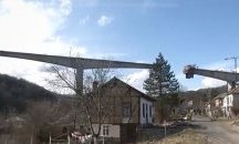 Как къщи в Габрово се озоваха под новостроящ се мост?