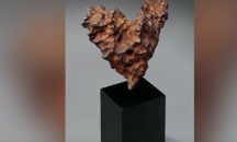 Предлагат на търг метеорит под формата на сърце