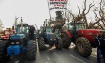 Гръцките фермери готвят нови блокади по магистралите към Солун и Атина
