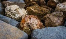 Паднала скална маса на пътя София - Долни Пасарел
