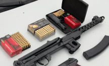 Разбиха престъпна група за разпространение и търговия с оръжие