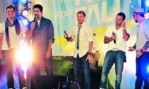Новият албум на Backstreet Boys оглави Топ 200 на „Билборд“