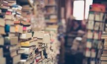 Младоженци дариха 138 книги на библиотека