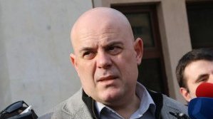Деветима роми са задържани при спецакцията във Видинско за организиране на просия