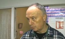 Агресия в училище: Родители нападнаха охранител