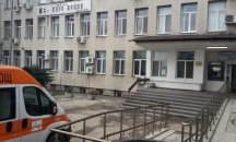 Лекари и медицински сестри в болницата в Карлово заплашват с оставки