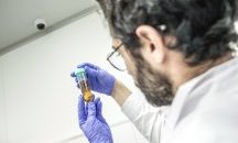 Родители на болни деца искат маслото от канабис да се узакони за най-тежките случаи