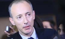 Свиват приема на студенти в няколко университета