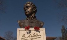 Пенсионерка дари всичките си спестяванията за паметник на Левски