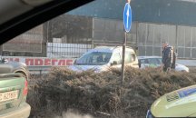 Катастрофа затруднява движението на 4-и километър в столицата