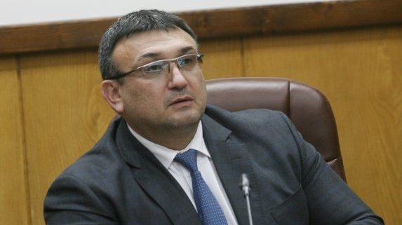 Младен Маринов: Отпускаме помощ за засегнатите от градушката в Свищовско