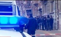 Такси блъсна трима полицаи в София при опит за проверка (обновена)