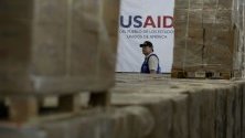 Първата пратка хуманитарна помощ пристигна на границата с Бразилия и Венецуела
