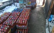 Полицаи иззеха голямо количество контрабанден алкохол в панагюрското село Левски