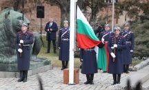 Румен Радев положи венец пред Паметника на Незнайния воин