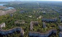 Авантюристи карат кану и каяк в забранената зона на Чернобил
