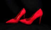 Високият ток – красив, елегантен, но и коварен аксесоар