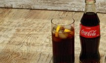 Кога е продадена първата бутилка Coca-Cola?