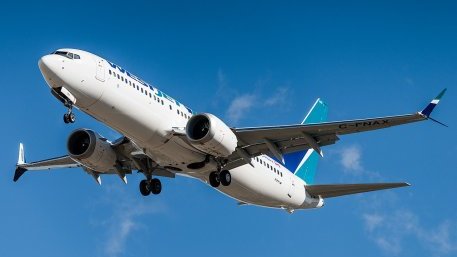 Акциите на "Боинг" се сринаха след нови проблеми със 737 МАX