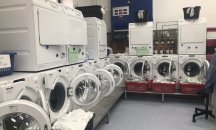 През какво минават дрехите на LIDL преди да стигнат в магазина?