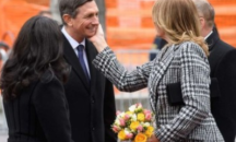 Експерт по протокол: Радева допусна грешка с целувката и жеста към словенския президент