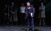 Мариус Куркински получи наградата на фондация „Проф. Крикор Азарян“ за постиженията си в театъра