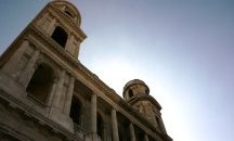 Пожар избухна в историческа църква в Париж