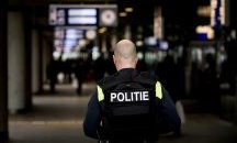Продължава разследването на мотивите за нападението в трамвай в Утрехт