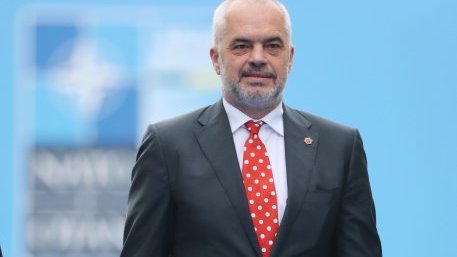 Албанският премиер се намира по спешност в болница в Берлин
