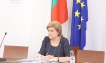 Менда Стоянова: На БСП й харесва да върви в посока на краен национализъм
