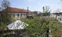 20-тина души протестираха край Малко Търново срещу кризисния център