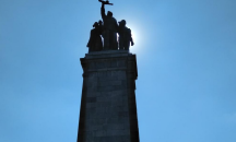 Паметниците от съветско време