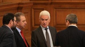 Премахването на партийната субсидия няма да облекчи живота на българите, смята Волен Сидеров