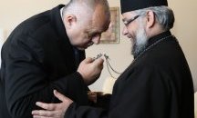 Борисов и митрополит Киприан уточниха прехвърлянето на благодатния огън на Северна Македония