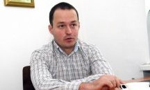 Стойчо Стойчев: "Апартамент" е мръсна дума. Реабилитираха Виденов, който фалира страната, защото живеел в панелка