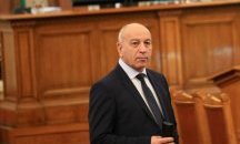 Емил Христов: Имаше странни съвпадения между Радев и Нинова на КСНС