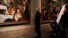 Британският актьор Джереми Айронс на снимки на документалния филм II Prado Museum: Колекция от чудеса; Премиерата на филма ще бъде на 15 Април 2019 г. в Италия, 