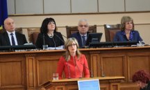 Захариева: Няма да допуснем каквато и да е намеса във вътрешната ни политика