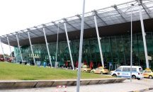 Албанската армия пое контрола на летището в Тирана след големия обир