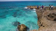 Разследване на инцидент около крайбрежието на Карибско море в  Доминиканска република, където след транспортен инцидент двама туристи загиват