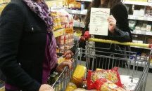 "Великден за всеки" дава на пенсионерите близо 20 000 ваучера и над 10 000 пакета с храни