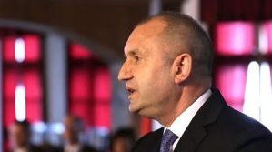 Скандал с биографията на Румен Радев в сайта на Президентството